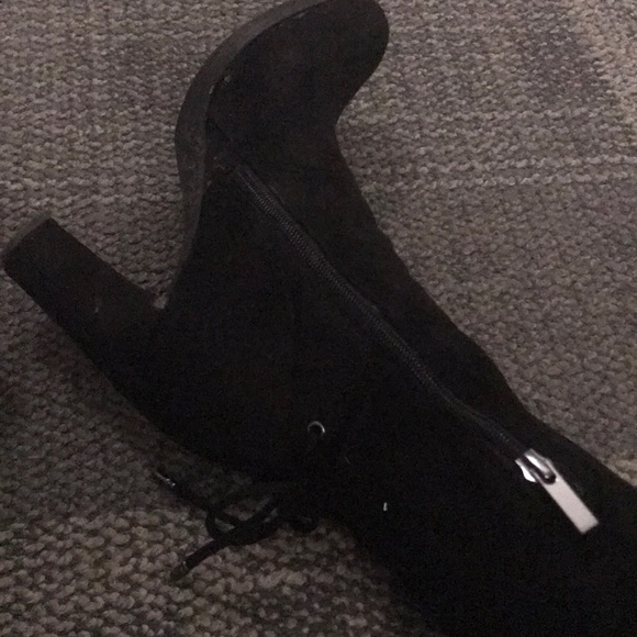 Over the knee boots - Picture 5 of 8